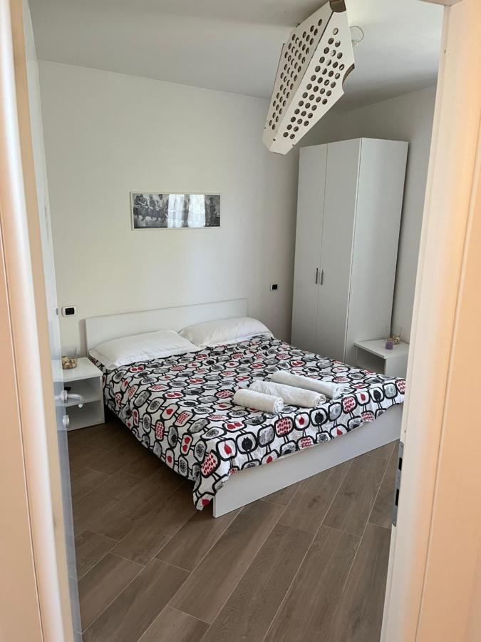 Dreams Hostel Lecco Exterior photo
