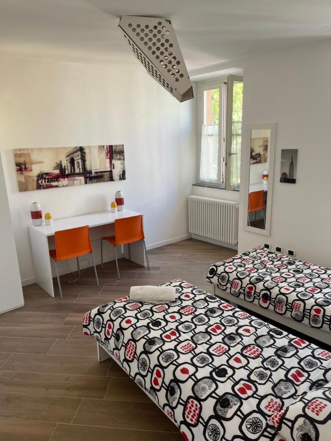 Dreams Hostel Lecco Exterior photo